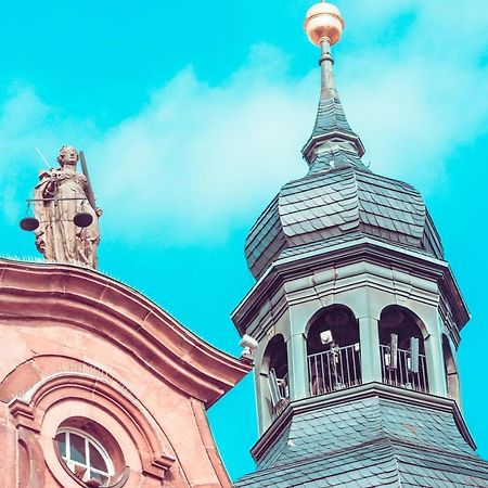 Stadthotel Engel Эттлинген Экстерьер фото